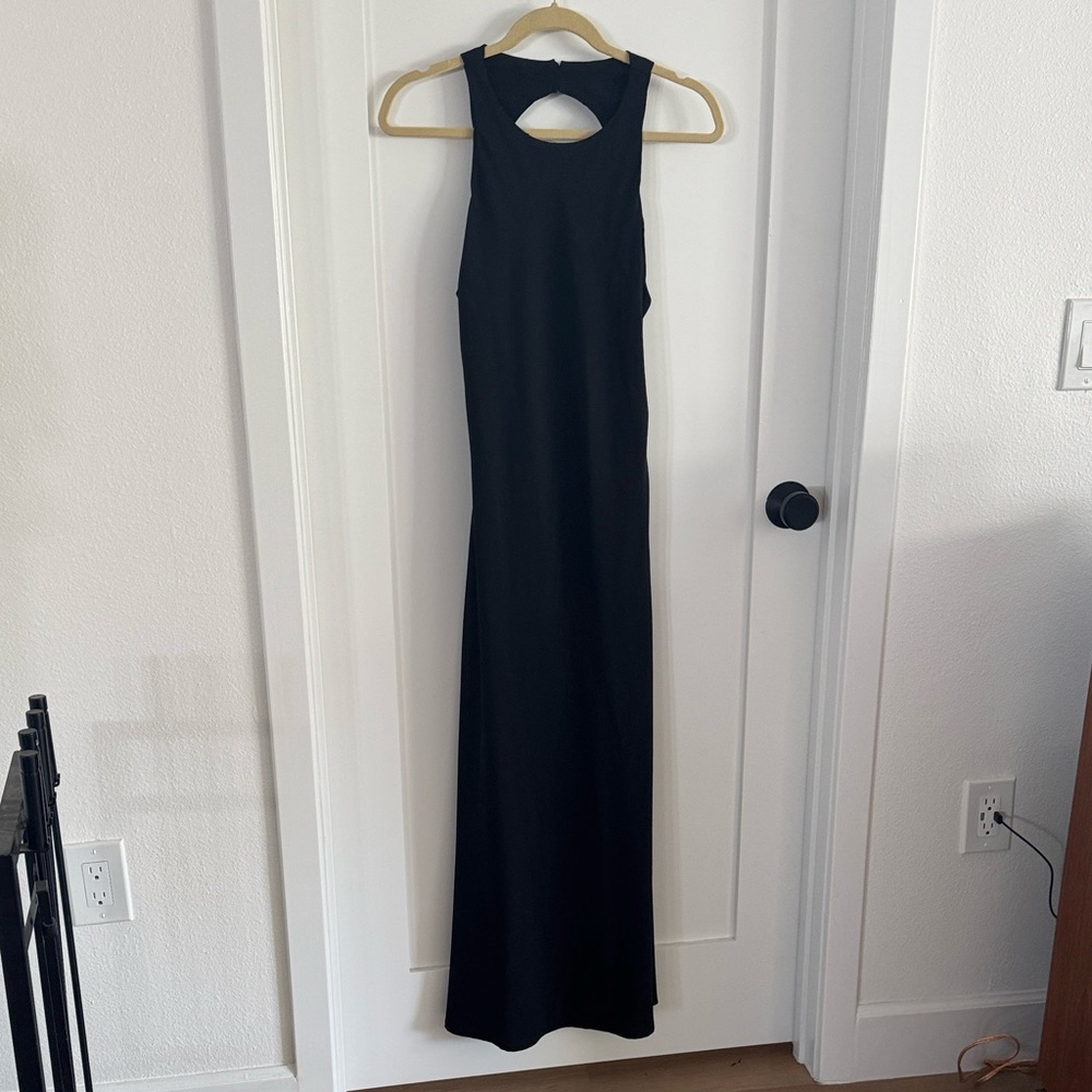 DISSH Black Sleeveless Maxi Dress